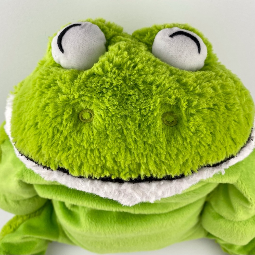 Wildkin Luggables frog backpack plush, 15" wearable stuffed frog with pocket - Picture 2 of 10
